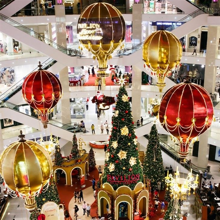 Christmas Hot Air Balloon